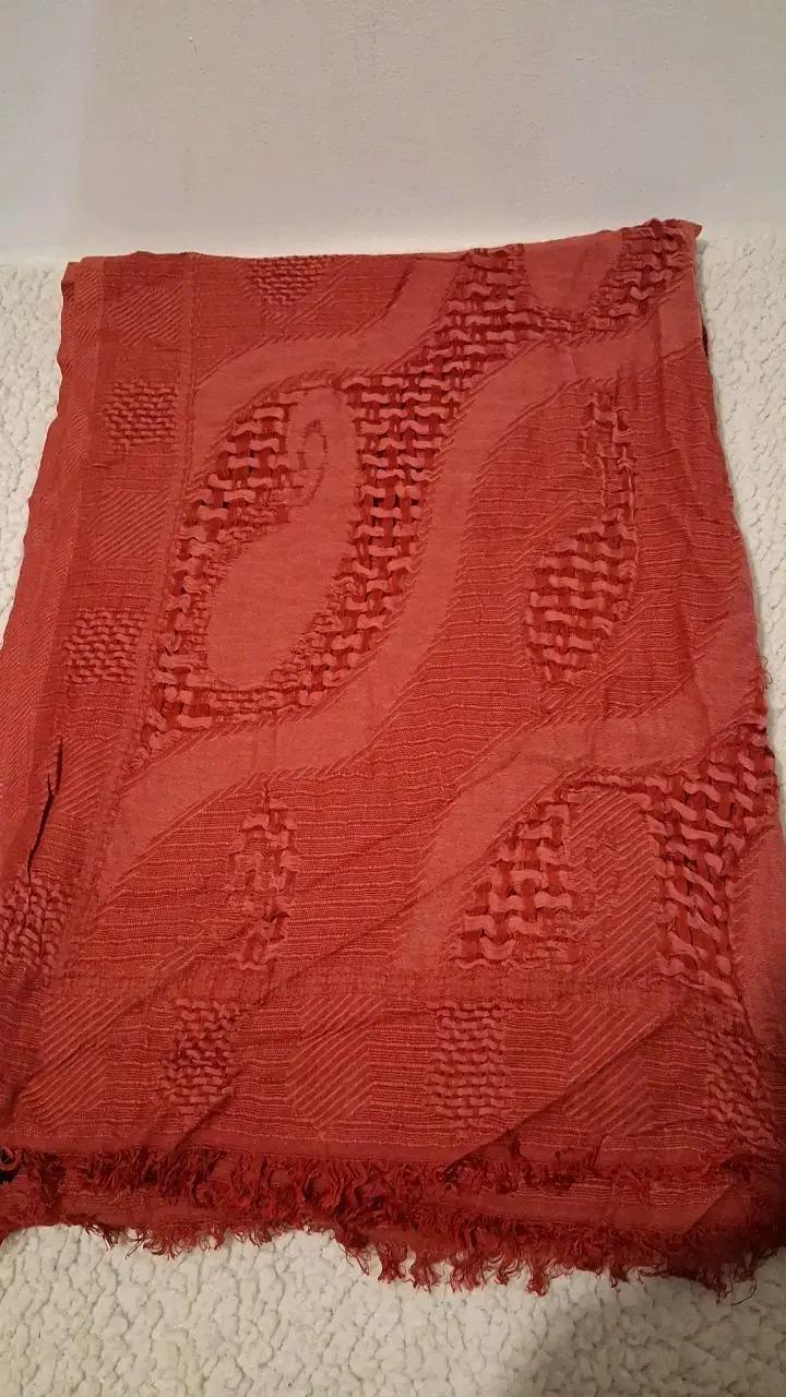 Pañuelo Lounge rojo con textura - 2