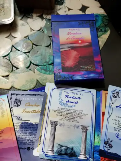 Baraja de Tarot Oráculo Sendero de Triunfos - miniatura 3