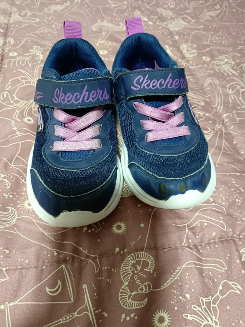 Zapatillas Skechers para niños azul y rosa