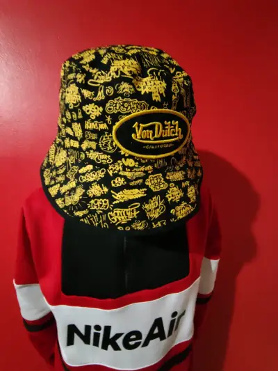 Gorro Von Dutch estampado negro y amarillo - miniatura 2