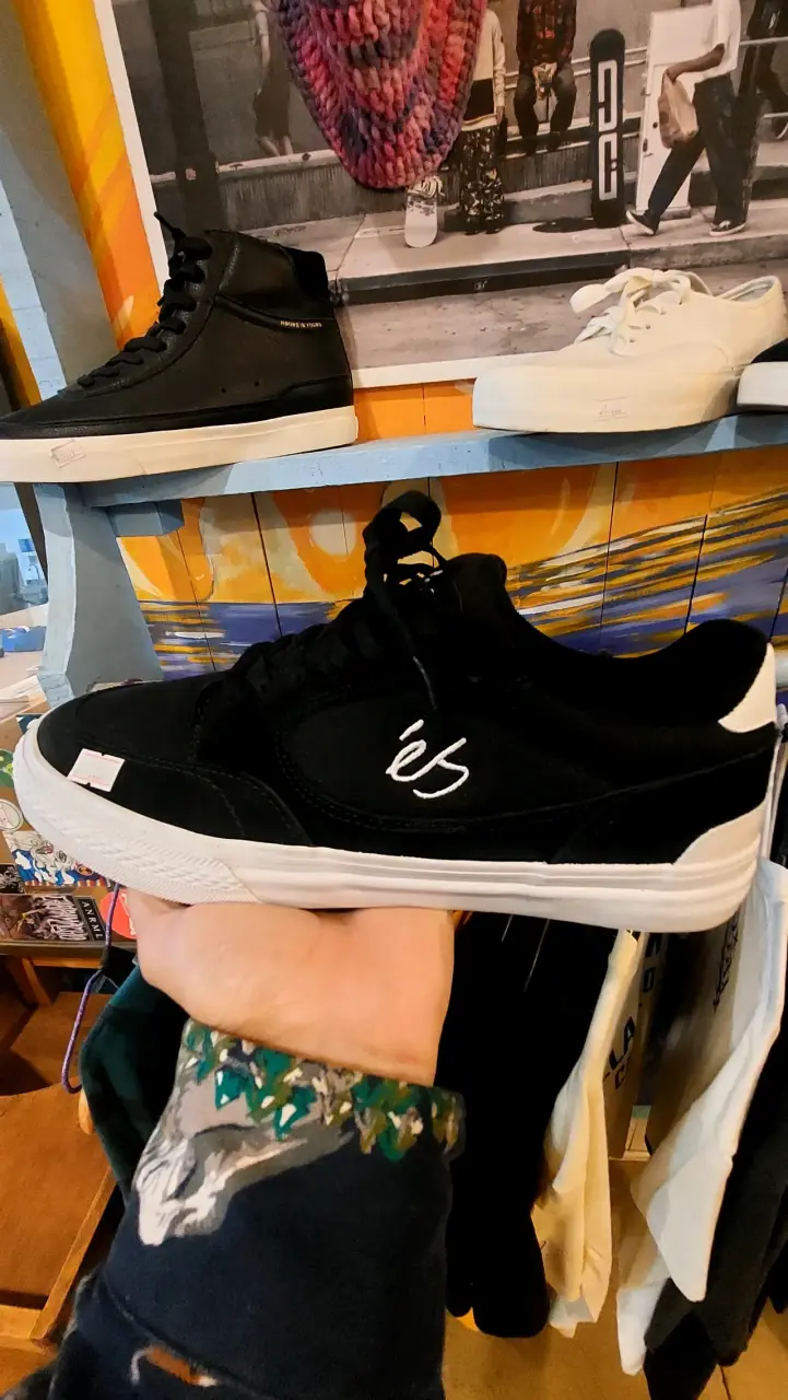 Zapatillas negras Etnies Caspian para skate