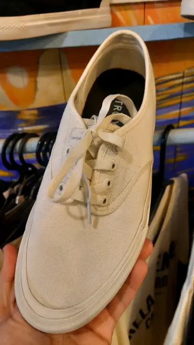 Zapatillas de lona blancas Straye talla 42.5 - miniatura 2