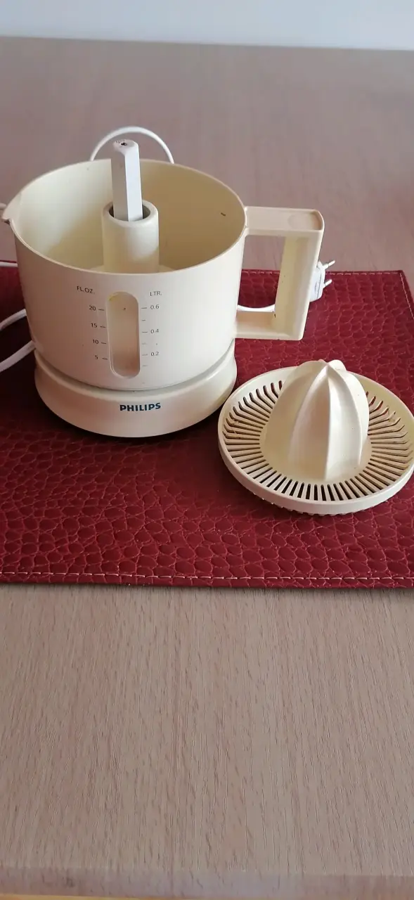 Exprimidor de jugos Philips eléctrico blanco - 2