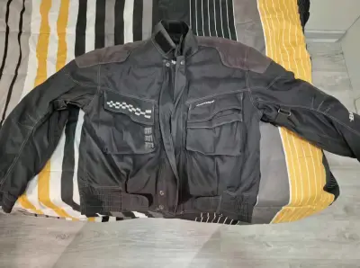 Chaqueta de moto Bering negra con protecciones - miniatura 1