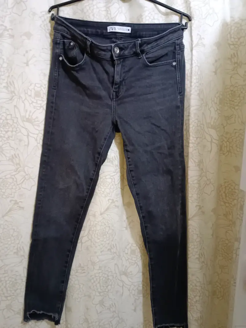 Jeans negros Zara para mujer talla 38 - 3