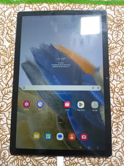 Tablet Samsung Galaxy Tab A8 en buen estado - miniatura 1