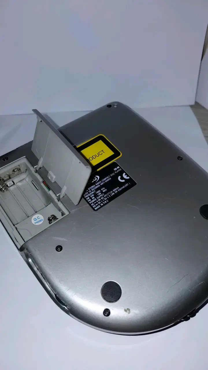 Reproductor de CD RECCO portátil con radio AM/FM - 3