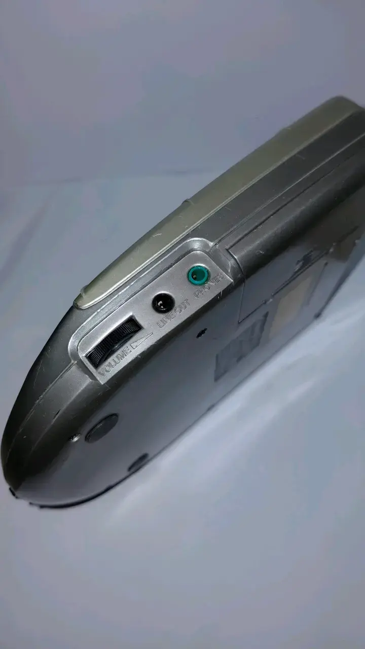 Reproductor de CD RECCO portátil con radio AM/FM - 4