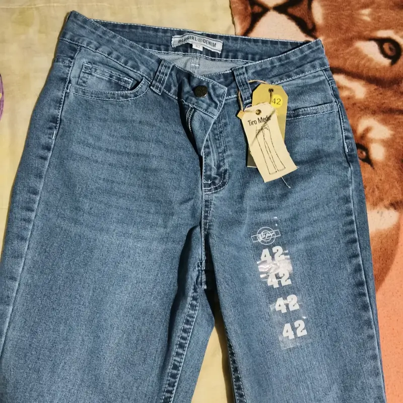 Jeans de mujer tiro medio azul talla 42 - 1