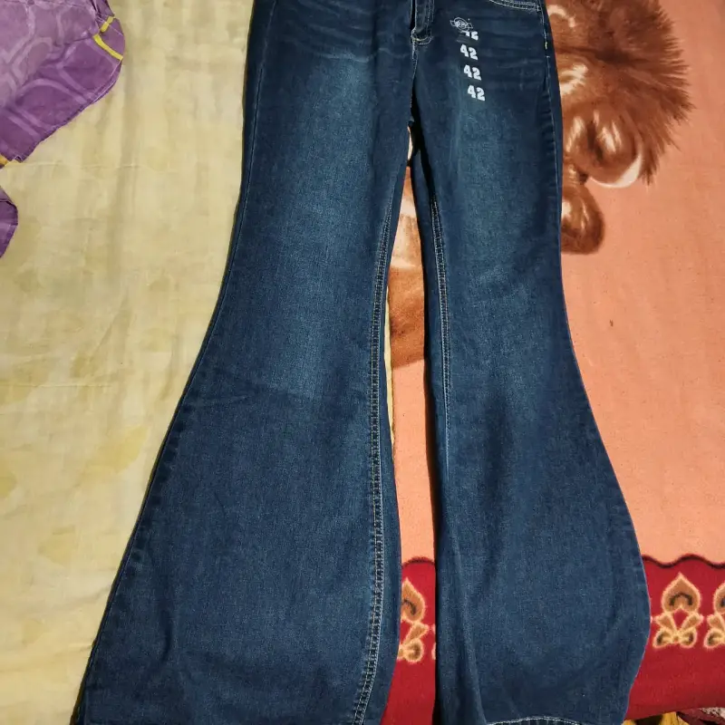 Jeans acampanados talla 42 azul oscuro - 1