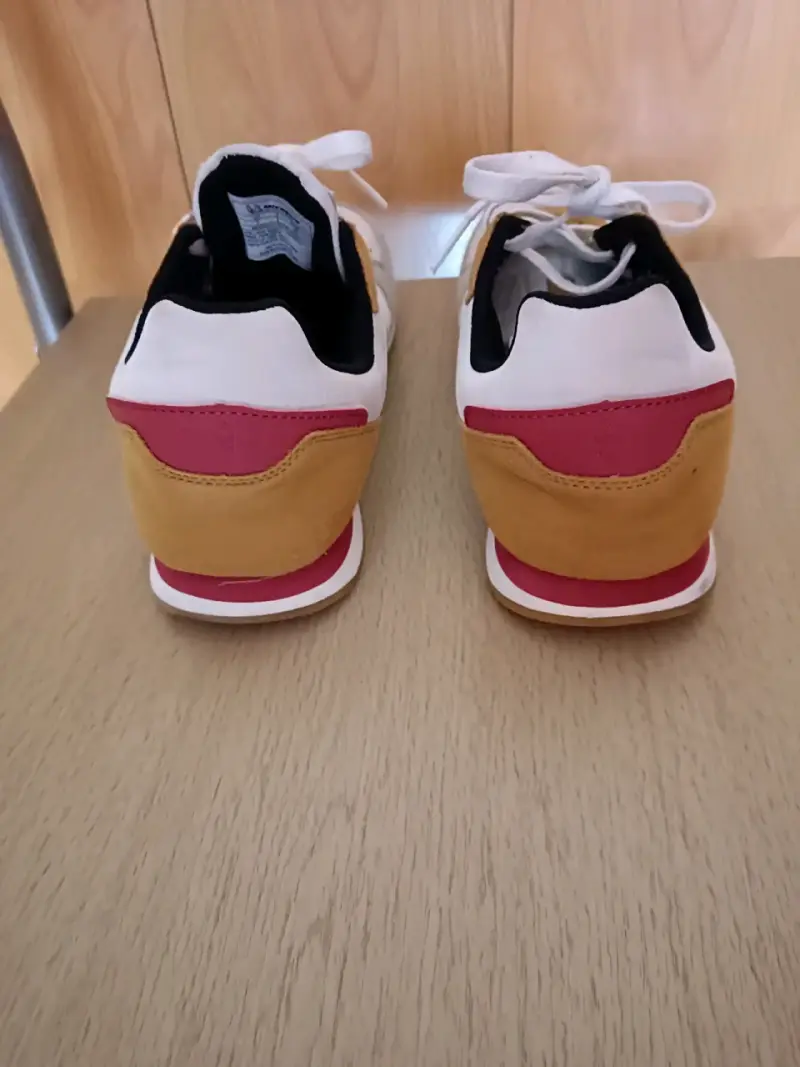 Zapatillas deportivas blancas y marrones para hom - 2