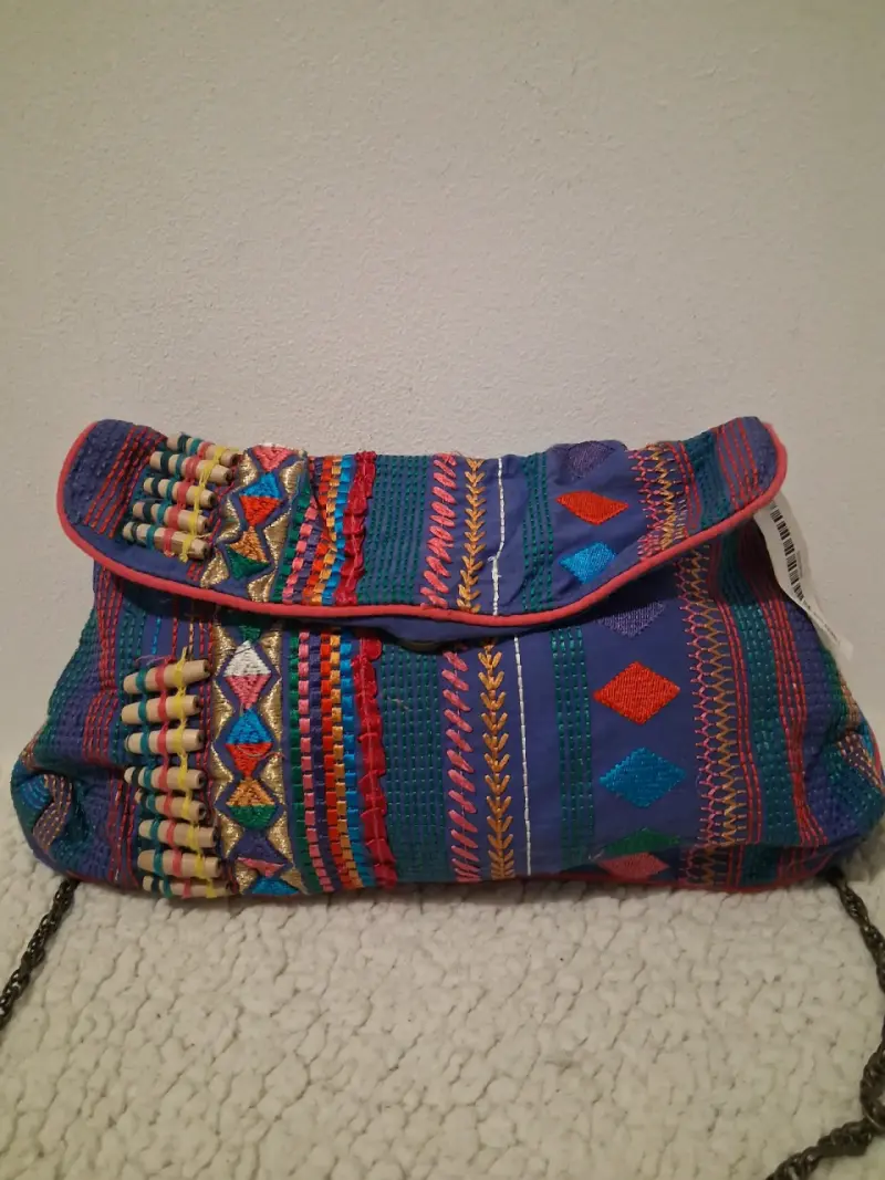 Cartera Casaideas multicolor con bordados - 1
