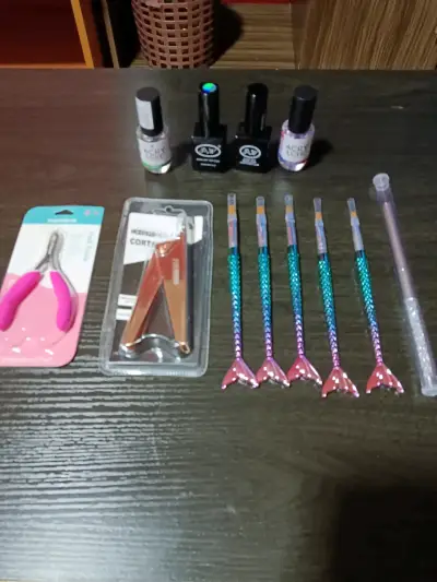 Kit completo de uñas acrílicas con esmaltes y herramientas - miniatura 6