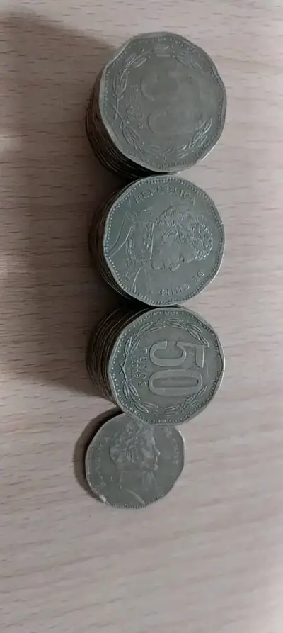 Lote de Monedas Chilenas Antiguas y Escasas - miniatura 1