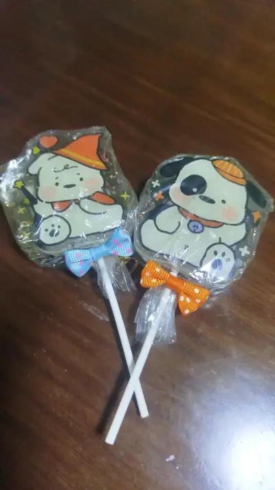 Pinzas para hojas en diseños de perrito - miniatura 3