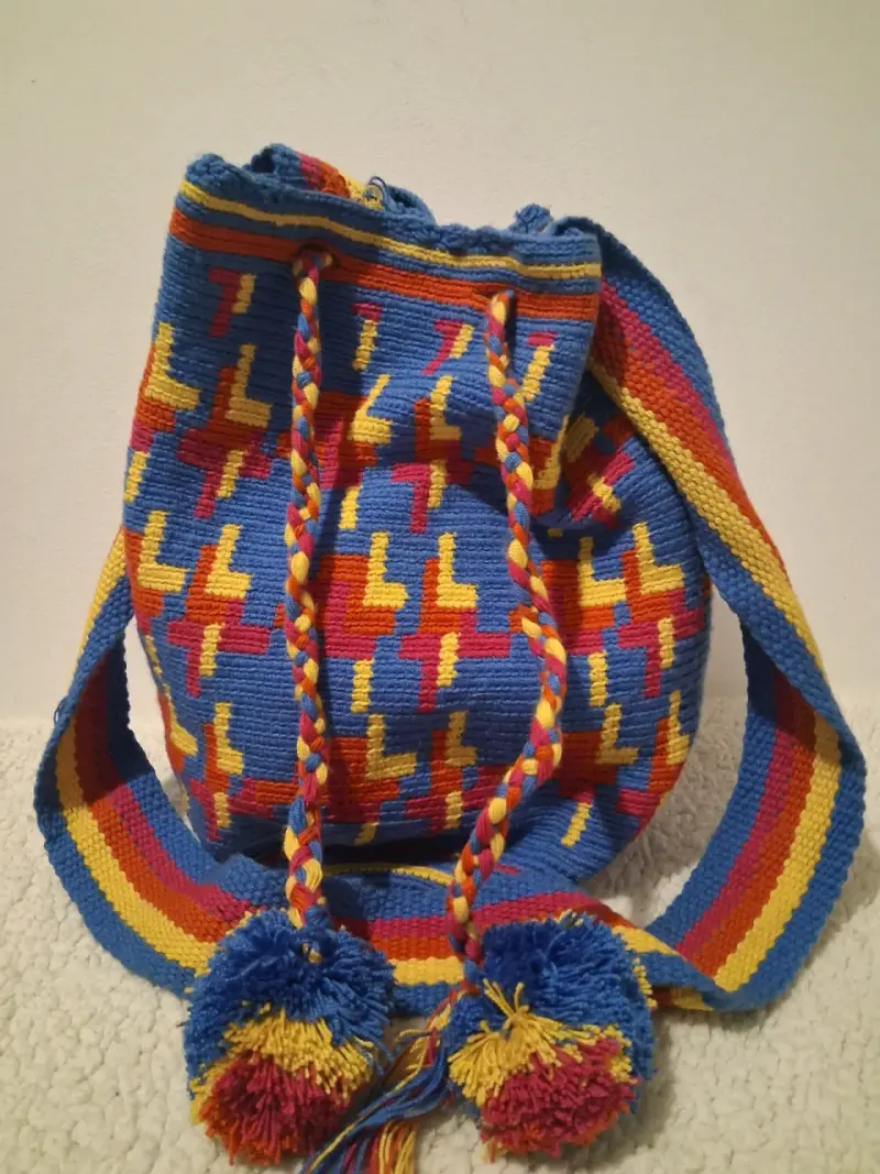 Bolso Wayuu tejido a mano multicolor - 1