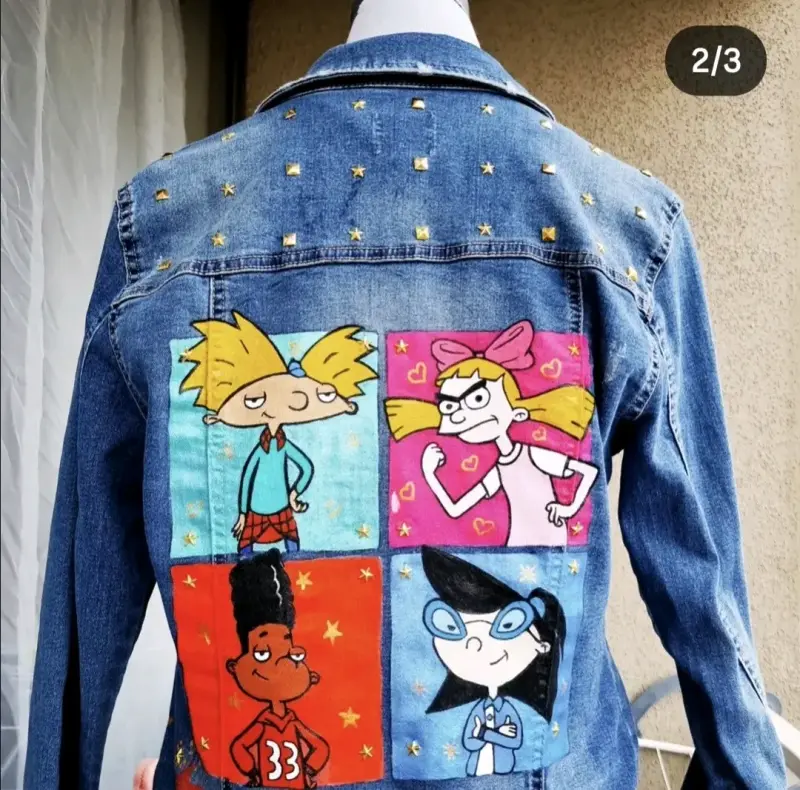 Chaqueta de mezclilla con diseño Hey Arnold