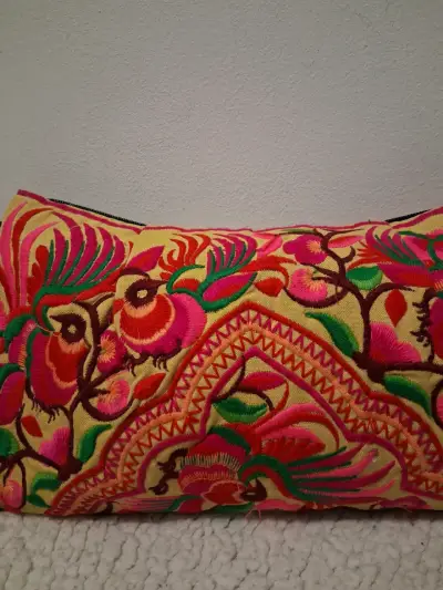 Bolso bordado artesanal colorido - miniatura 2