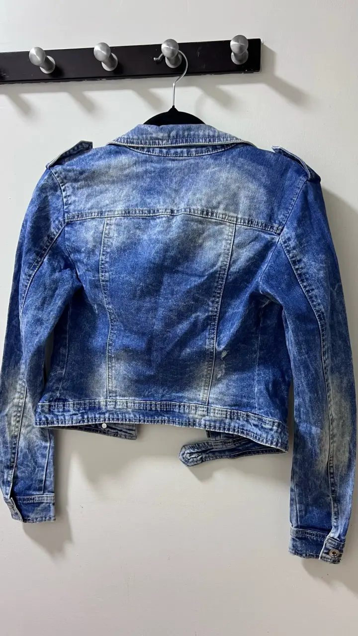 Chaqueta de mezclilla azul Stradivarius para mujer - 3