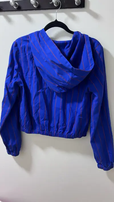 Chaqueta Azul con Capucha Forever 21 - miniatura 3