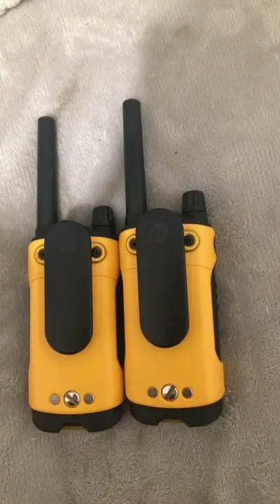Walkie Talkie Motorola T400CL Talkabout - miniatura 2
