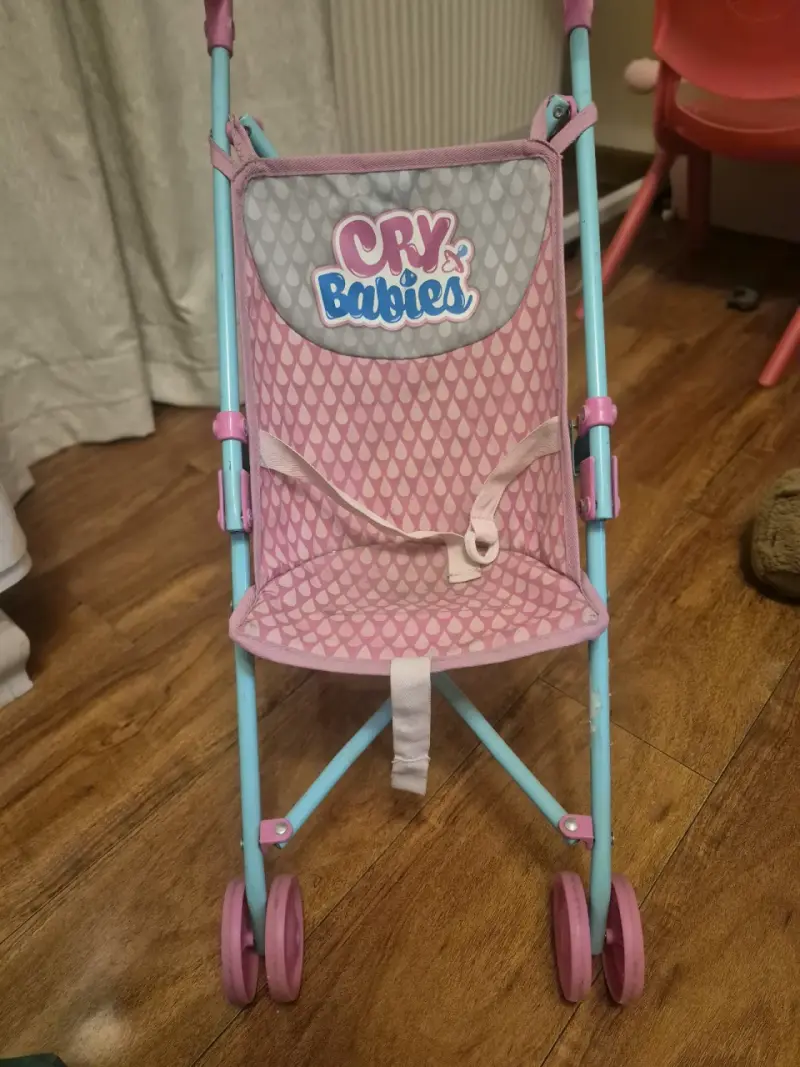 Coche de juguete Cry Babies rosa para muñecas - 1