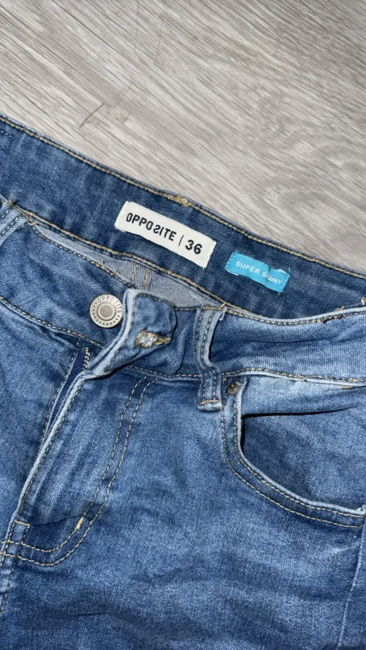 Jeans azules desgastados Opposite talla 36 - 2