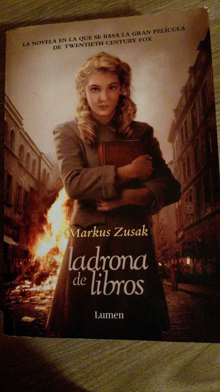 Libro 'La Ladrona de Libros' de Markus Zusak - 1