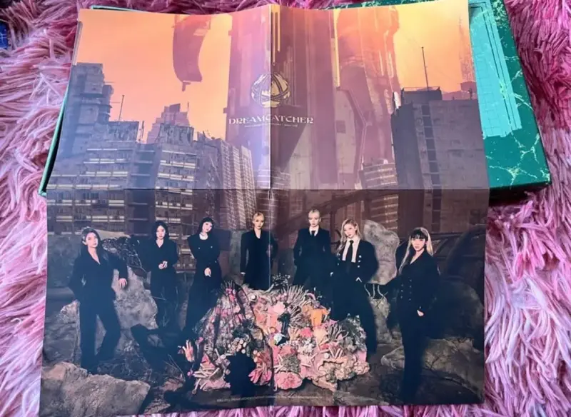 Álbum Dreamcatcher Apocalypse : Save us - 5