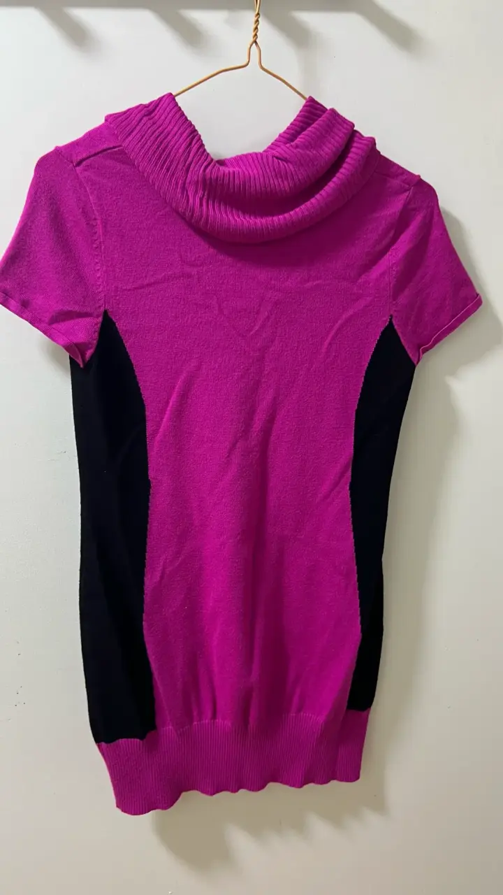 Polera de cuello alto fucsia y negro Heart N Crush - 3