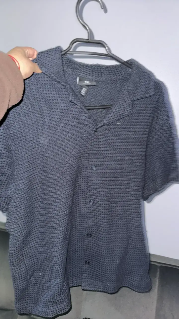 Camisa de punto azul marino H&M para hombre