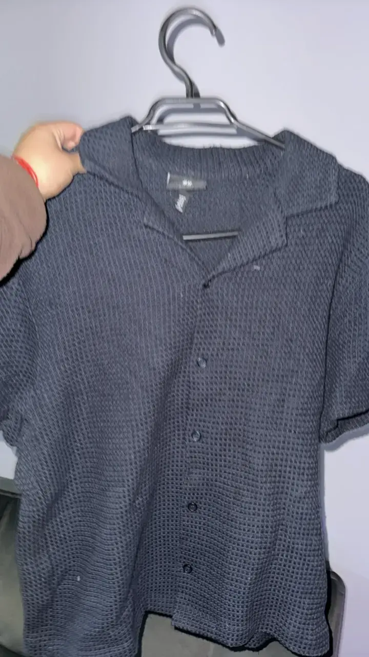 Camisa de punto azul marino H&M para hombre - 4