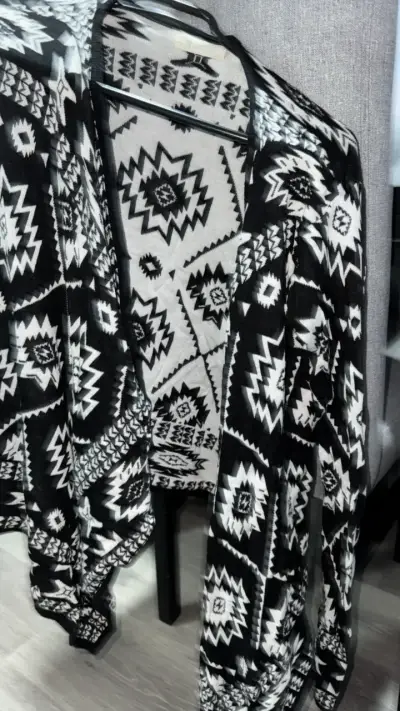 Cardigan estampado blanco y negro H&M - miniatura 3