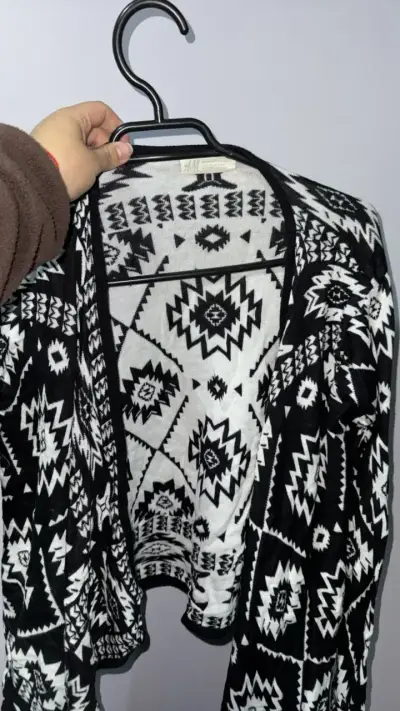 Cardigan estampado blanco y negro H&M - miniatura 4
