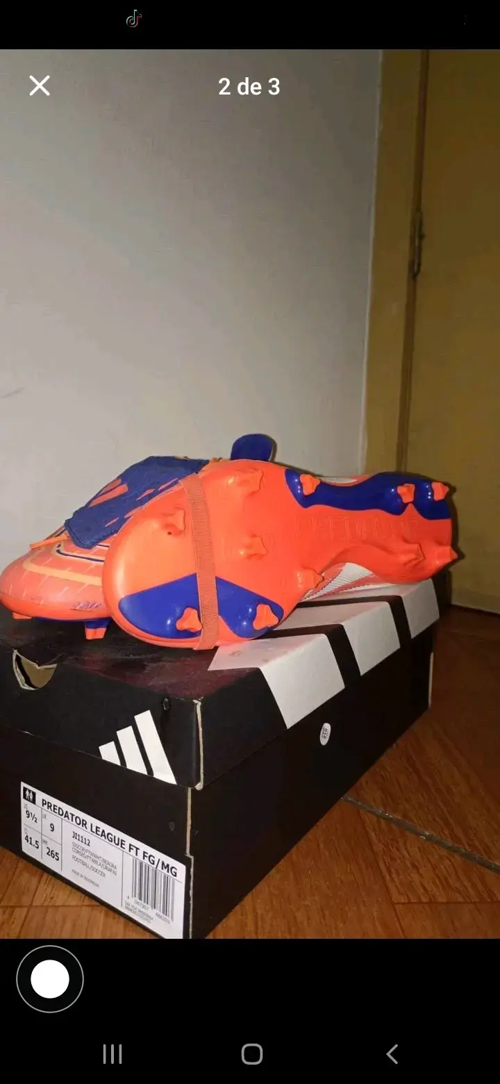Botines Adidas Predator League naranja y - 3