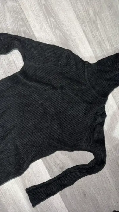 Bleate negro cuello alto - miniatura 2