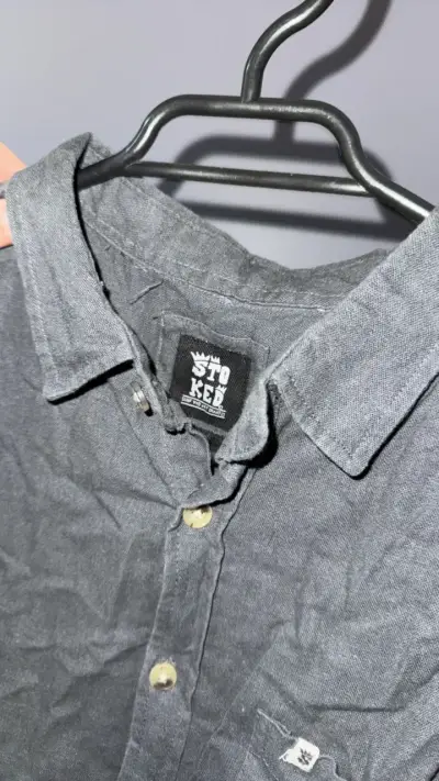 Camisa gris Stoked para hombre talla M - miniatura 1