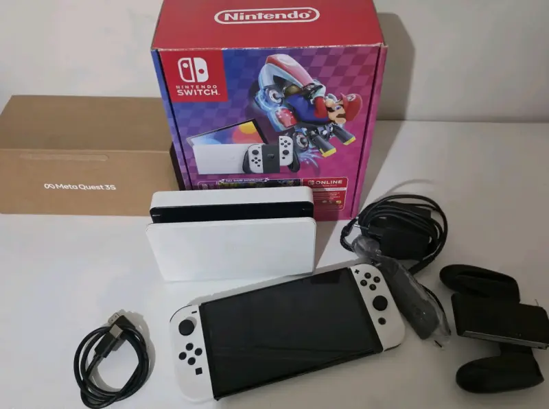 Consola Nintendo Switch OLED Blanca con Accesorios - 3