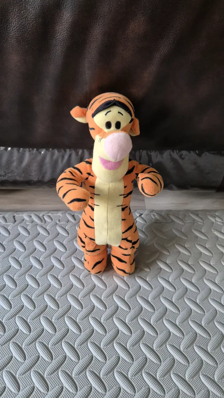 Peluche Tigger de Winnie the Pooh - 2