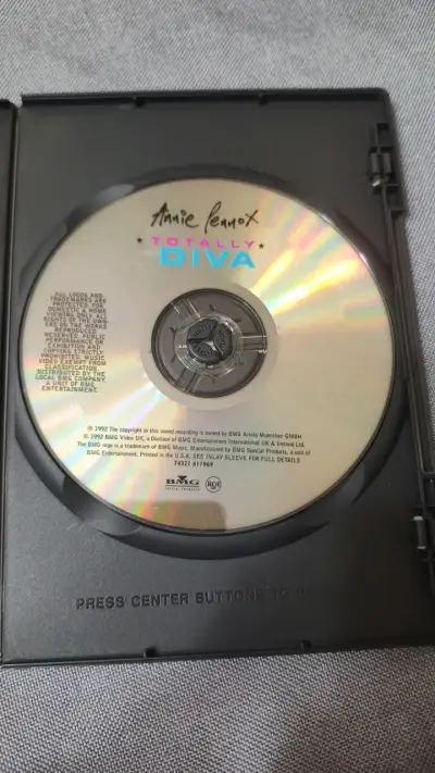 DVD Annie Lennox Totally Diva Edición Platinum - miniatura 3