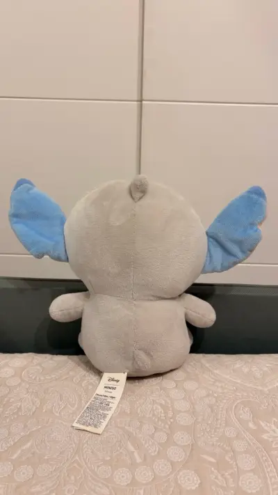 Peluche de Stitch con disfraz de tiburón - miniatura 2