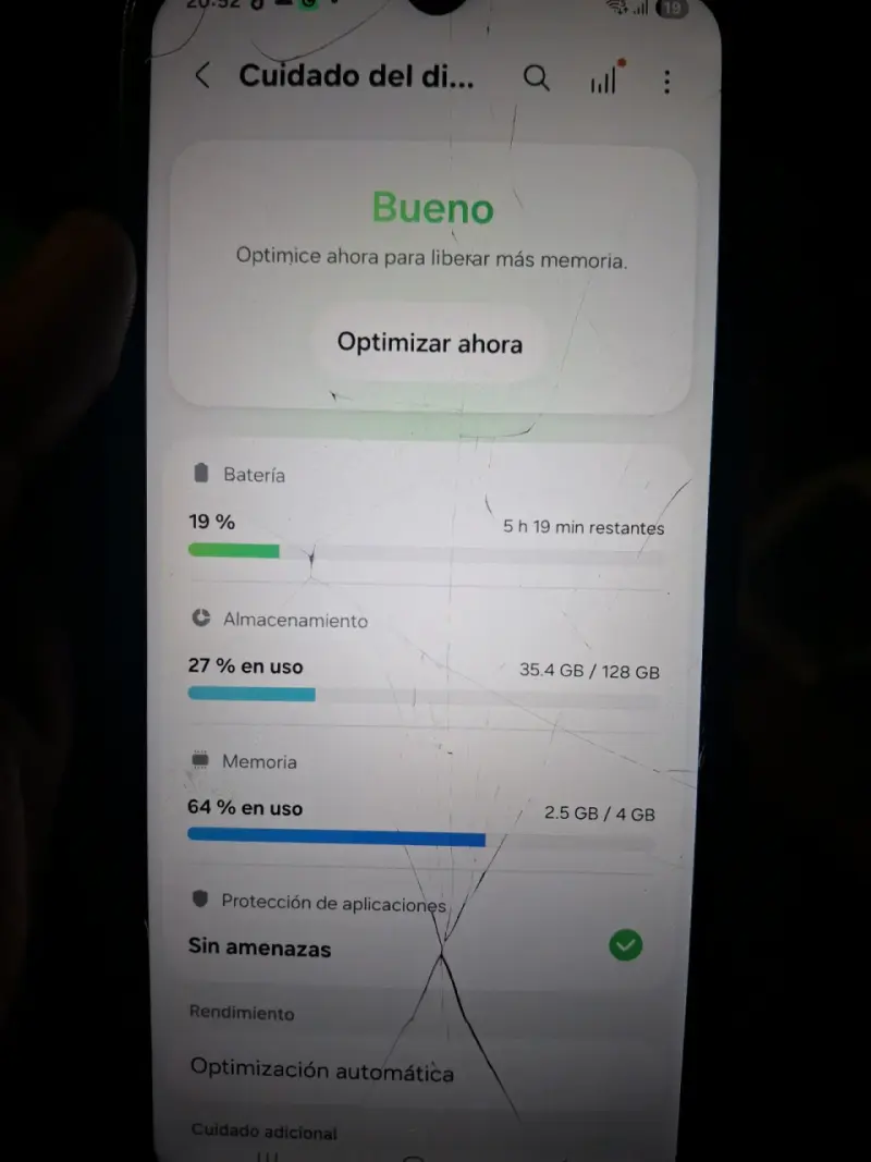 Samsung Galaxy A14 5G con pantalla quebrada - 2
