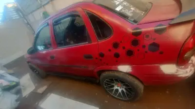 Chevrolet Corsa - miniatura 6