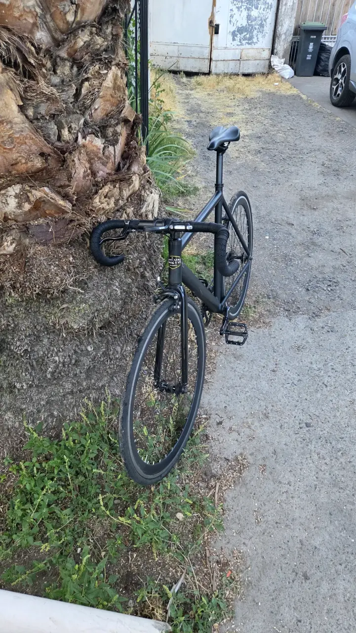 Bicicleta fixie / single negra en buen estado - 5