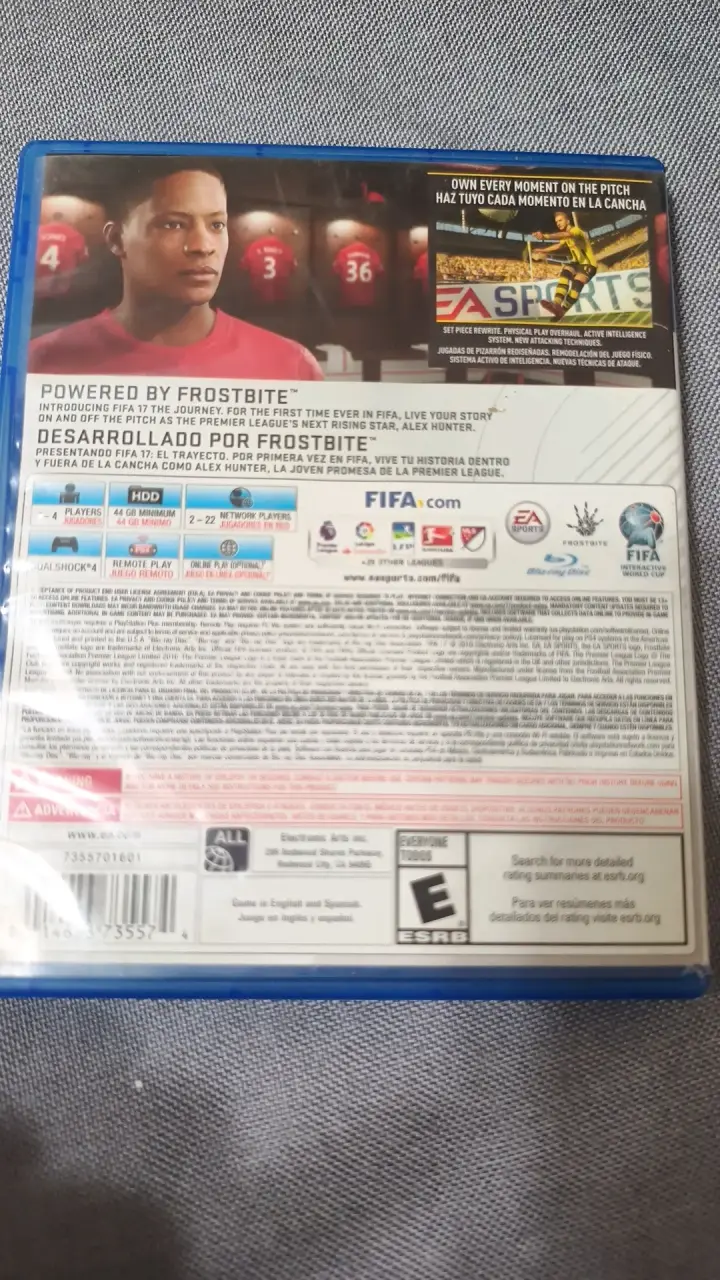 Juego FIFA 17 para PS4 en buen estado - 2