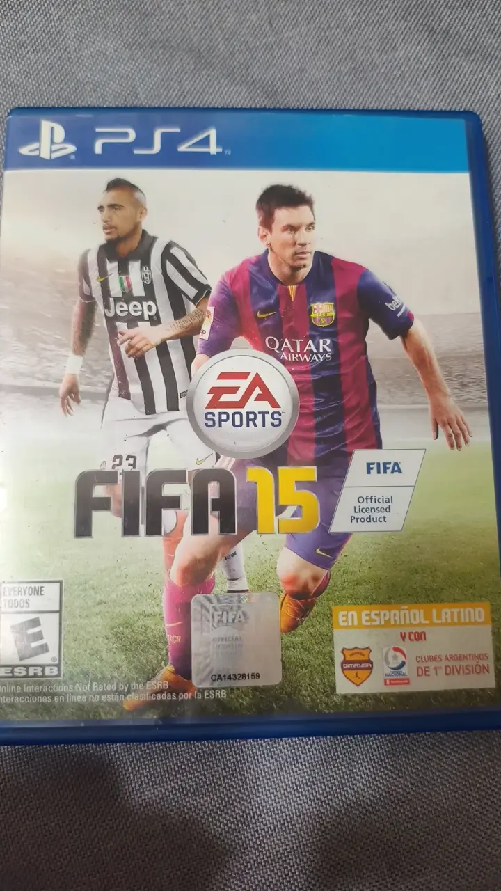 Juego FIFA 15 para PS4 en Español Latino - 1