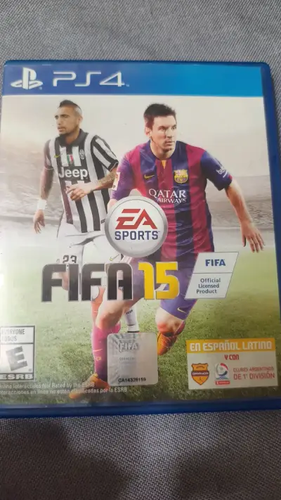 Juego FIFA 15 para PS4 en Español Latino - miniatura 1