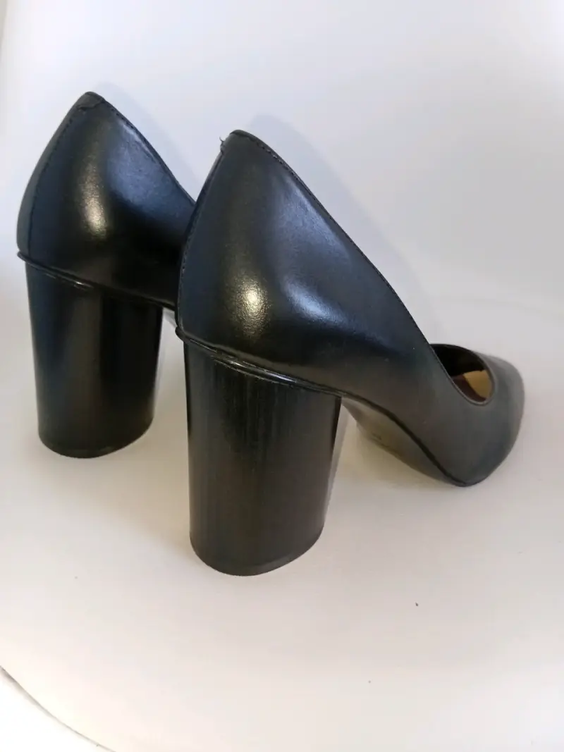 Zapatos de Tacón Negro de Cuero para Mujer - 2