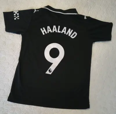 Camiseta Negra Manchester City Haaland - miniatura 2