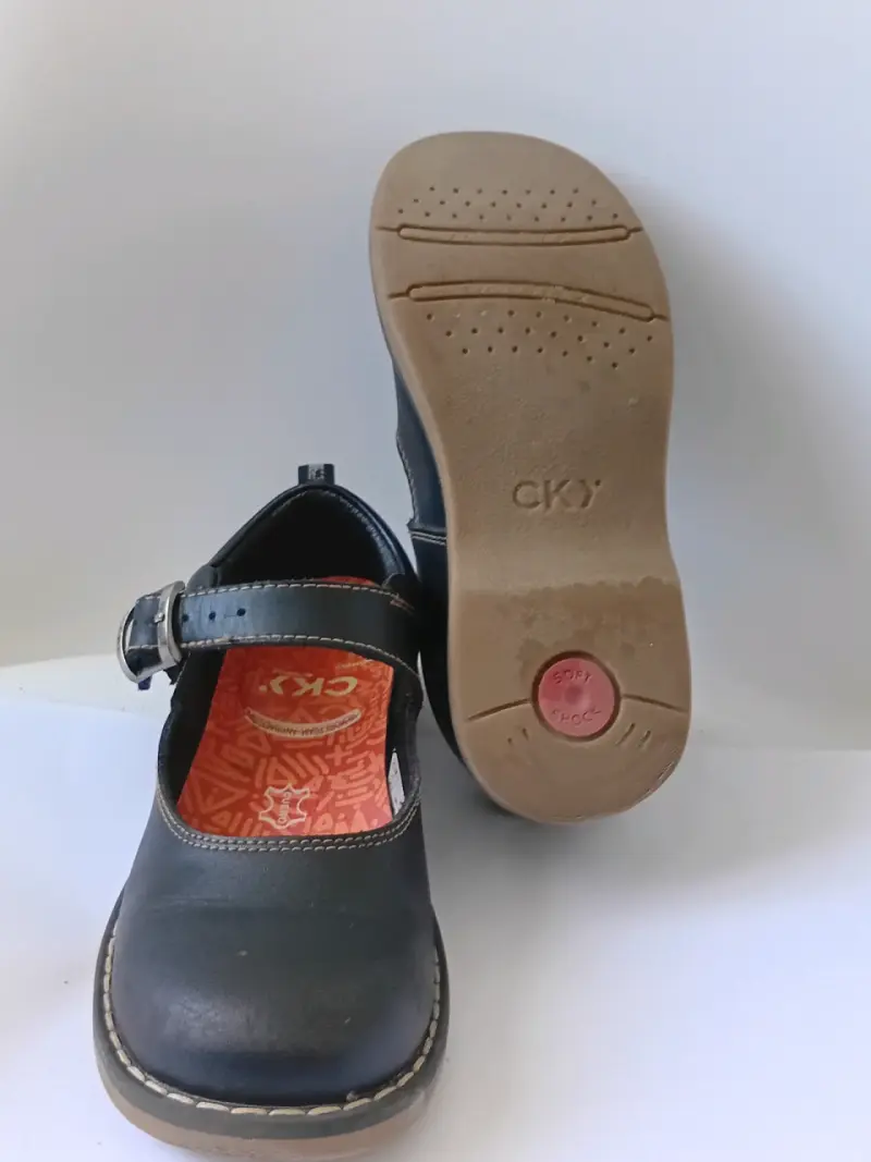 Zapatos de niña CKY negros con hebilla - 3